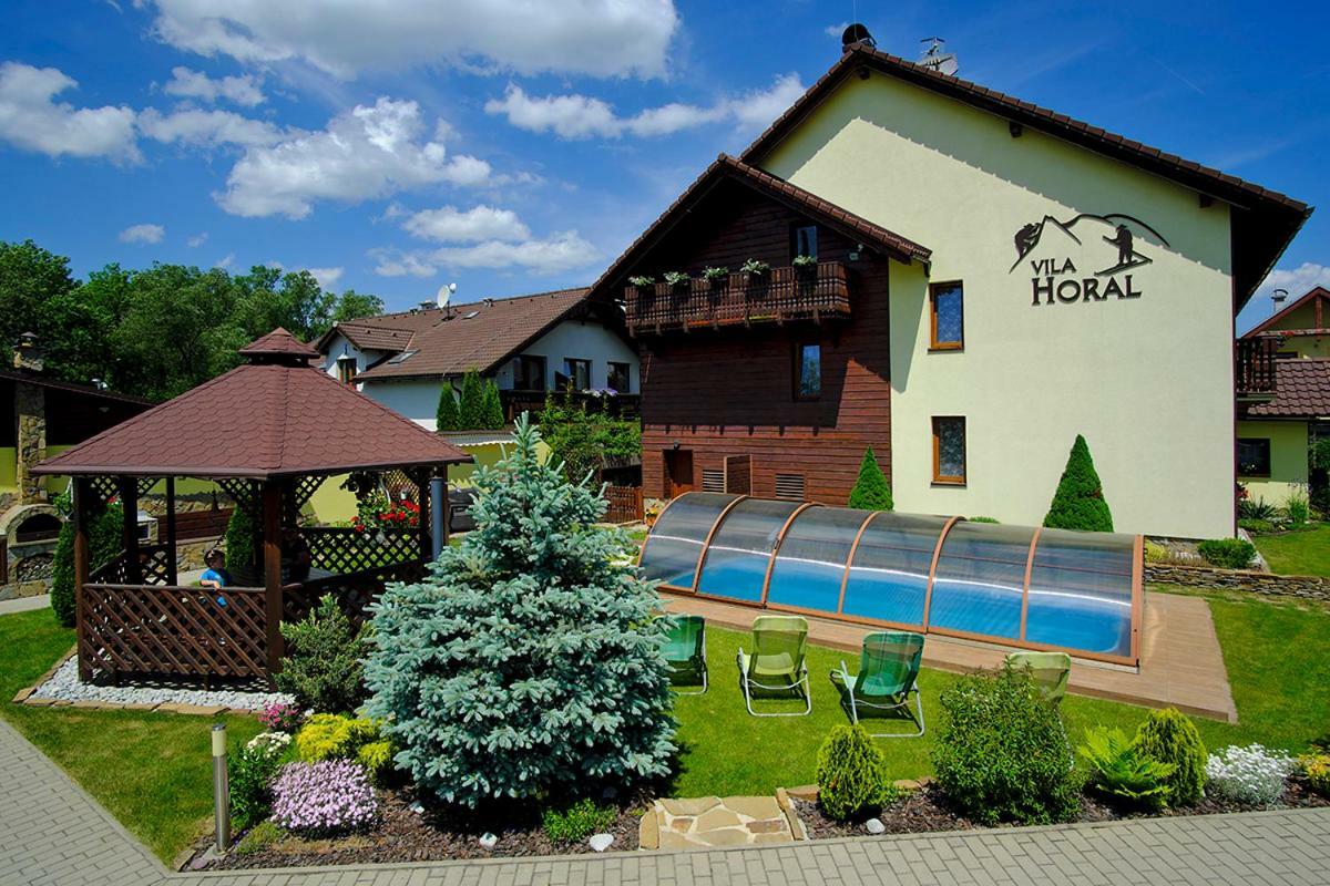 Vila Horal Hotel Liptovsky Mikulas Exterior photo